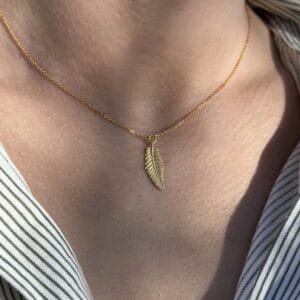 LEAF NECKLACE